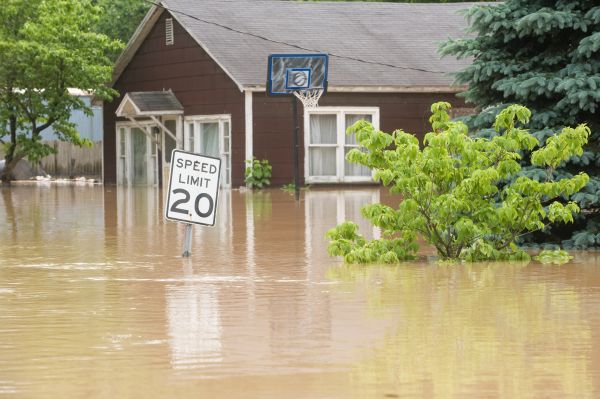 Storm Restoration Service in Navarre