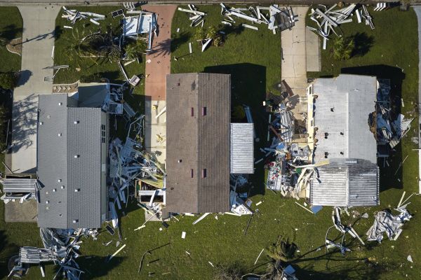Hurricane Damage Restoration in Navarre